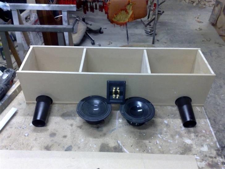 Bandpass Sub med 6" peerless - Det hele sat op.. billede 7