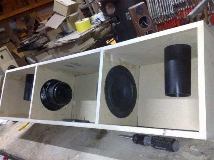 Bandpass Sub med 6" peerless - Fylder ik ret meget kassen er kun 1meter bred billede 19