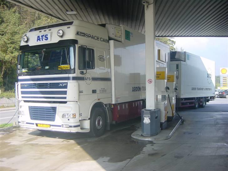 Mine lastbiler - Optankning på Wórgel rest i Østrig inden turen igennem brenner passet. billede 9