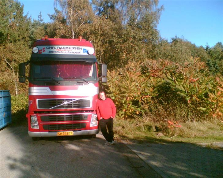 Lastbiler - Christian Rasmussen`s Volvo FH 12 skudt i Thorsager en søndag billede 2