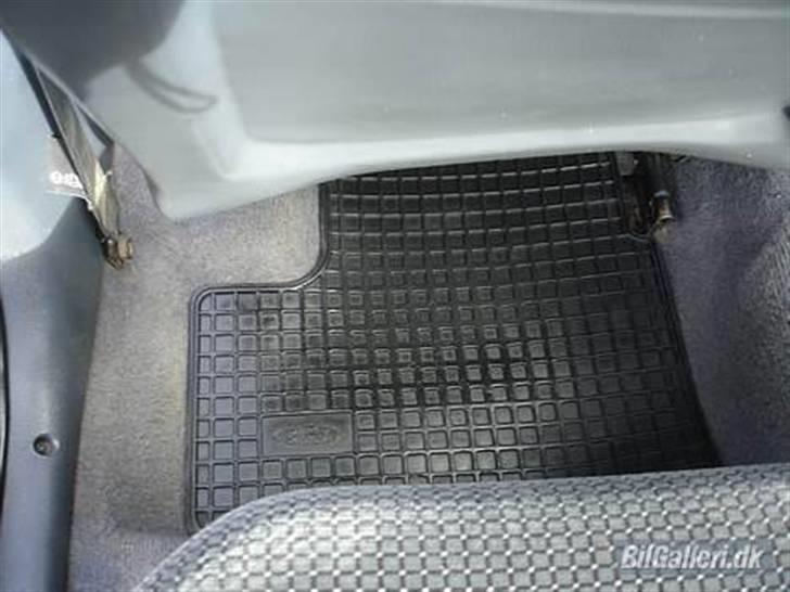 Ford Orion 1.6 CVH... Min første bil, der kunne køre...  billede 17