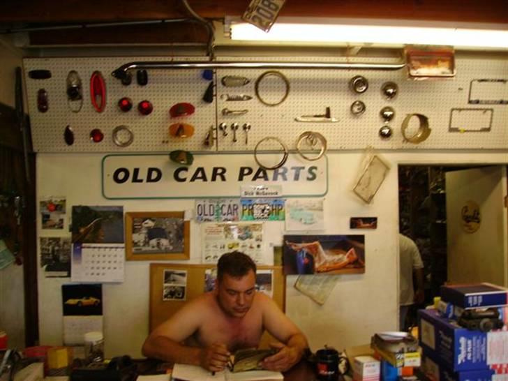 Lidt billeder fra en bilautists USA rejser! - Old Cars Parts, Portland, Oregon - Der har jeg købt rigtig mange stumper, de har rigtigt meget til G.M. biler, fra 30érne og frem til starten af 70érne. billede 11