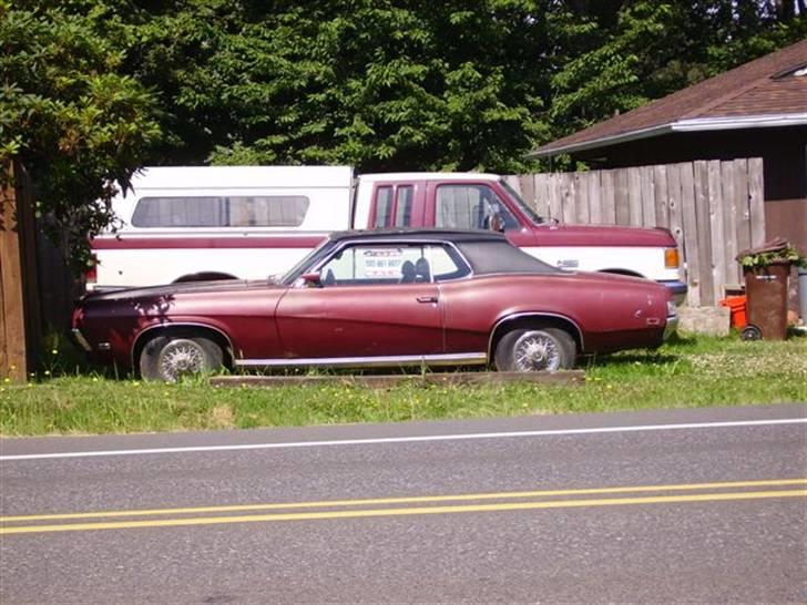Lidt billeder fra en bilautists USA rejser! - Den her Mercury Cougar, var noget billigere (den stod i en grøftekant i Gresham). Mener sælger forlangte 2000$ for den, og kabinen var rimeligt frisk, og der var INTET rust!!!!..... billede 45