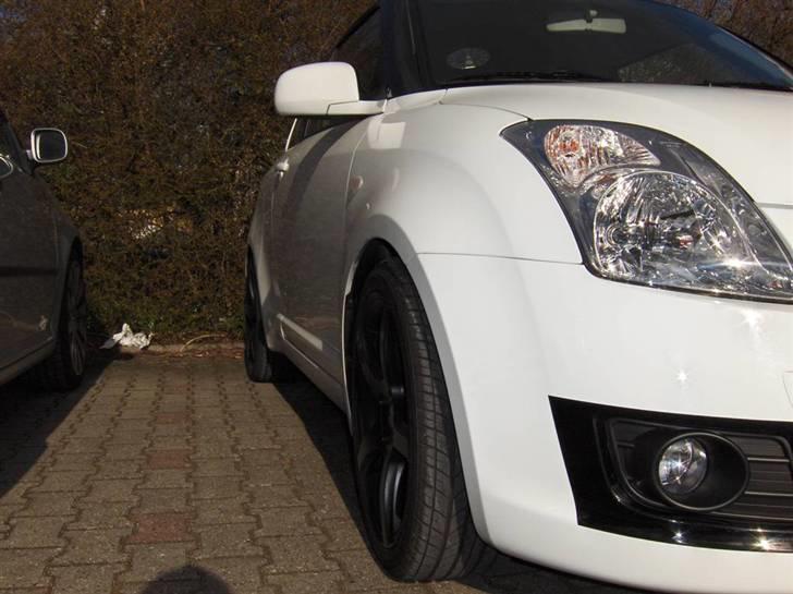 Suzuki swift 1.3 hvid billede 21