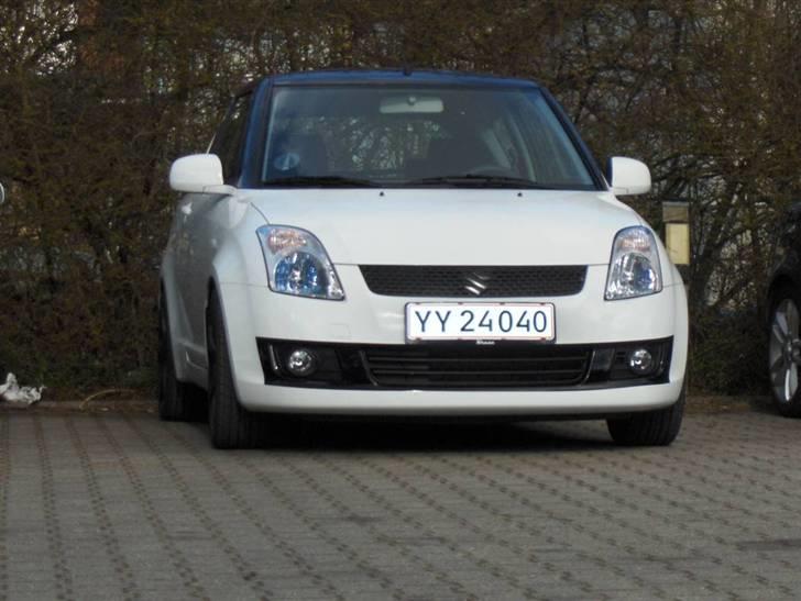 Suzuki swift 1.3 hvid billede 23