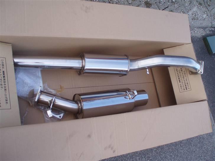 Montering af HKS udstødning på Toyota Supra MKIII ! (Billeder) billede 1