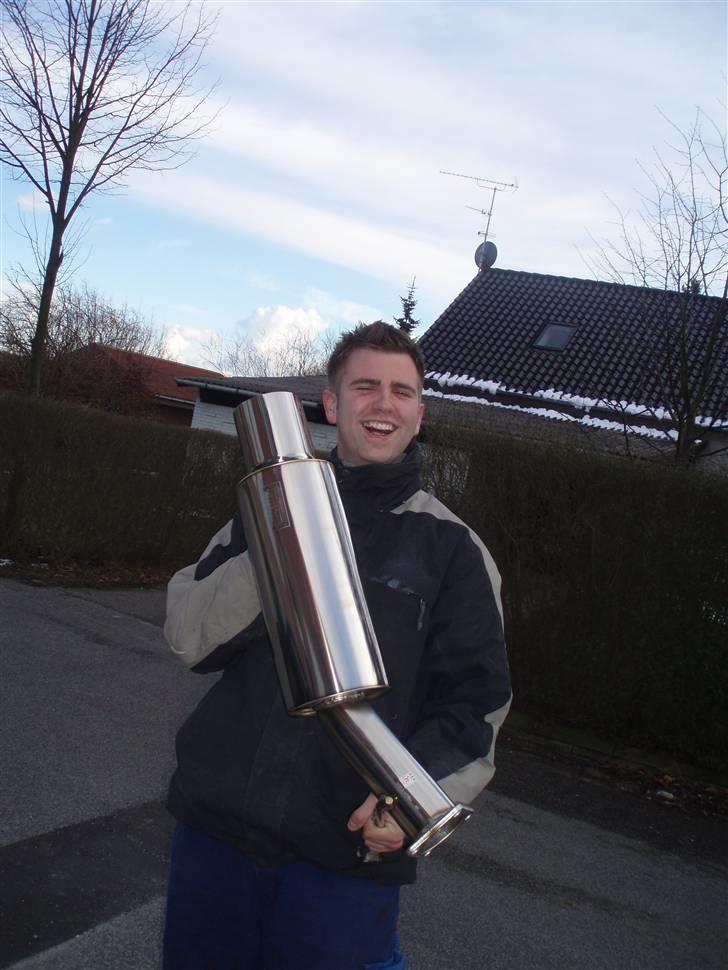 Montering af HKS udstødning på Toyota Supra MKIII ! (Billeder) billede 3