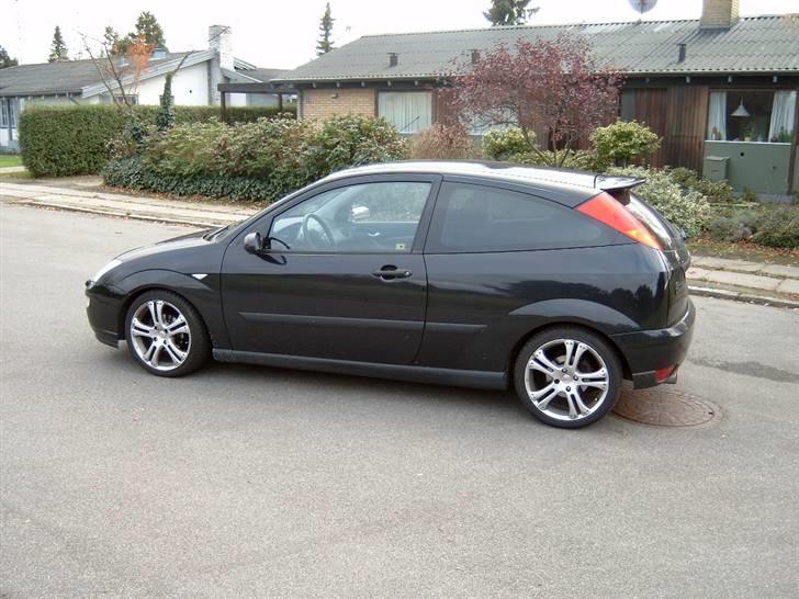 Min gamle Ford Focus billede 2