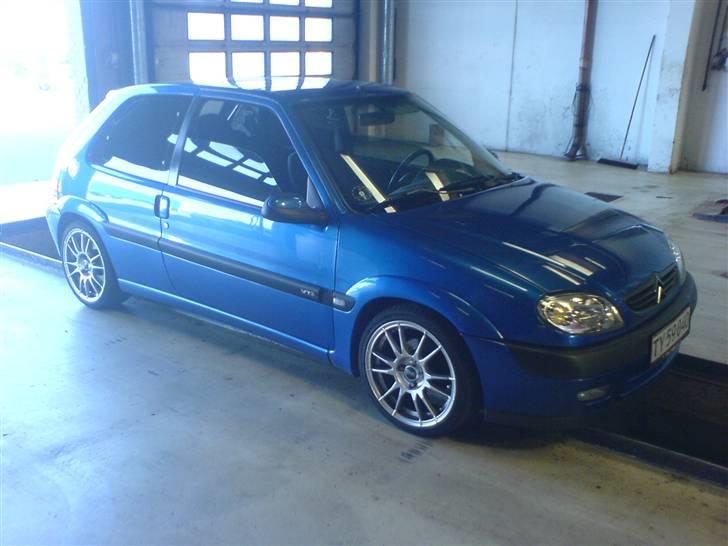 Citroen Saxo VTS 8V projekt/styling UPDATE 7-7-08 - Sådan stod hun da jeg hentede hende for ca et år siden. billede 1