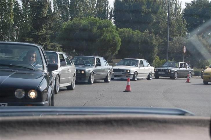 BMW Billeder - Opdateres løbende -  - Der er vist ikke nogen tvivl om, at det er dem i den bagerste, der har cruiset mest eller så har de bare lige gennemført et drive by hehe billede 213