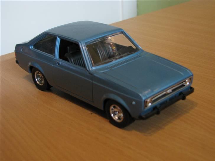 Mine Modelbiler (Flest Ford) - Escort mk2 1:24 Burago billede 22