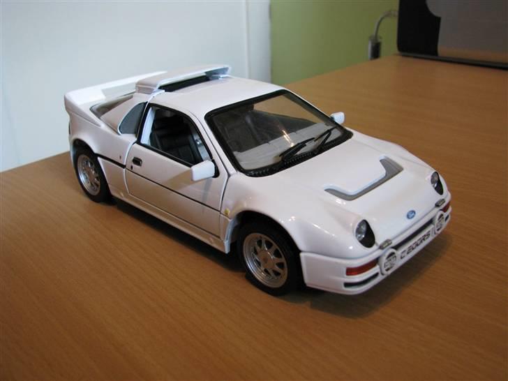 Mine Modelbiler (Flest Ford) - Ford RS200 gadebil 1:18 Ricko billede 26