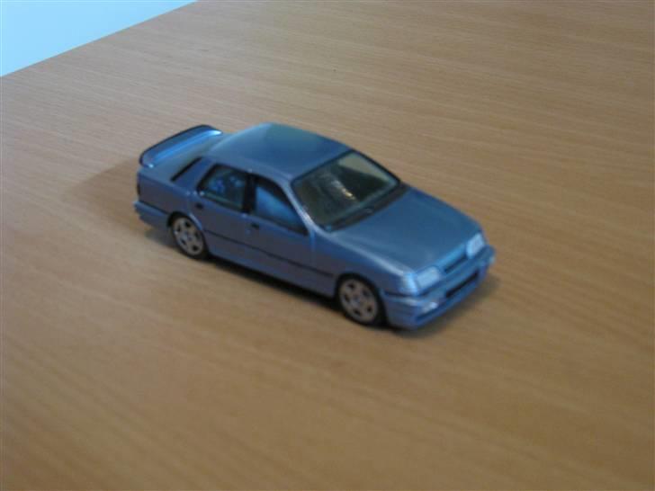 Mine Modelbiler (Flest Ford) - Sierra Cosworth kopi af min egen Sierra.Hjemme malet 1:43 Burago billede 12