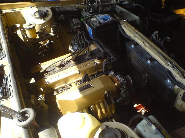 Toyota Corolla Coupé AE86 - Så skete det sgu endelig, efter 1 ½ års ventetid, motoren er i, fandme dejligt :-) billede 18