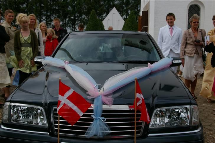 Merceren pyntet til bryllupskørsel.... billede 5