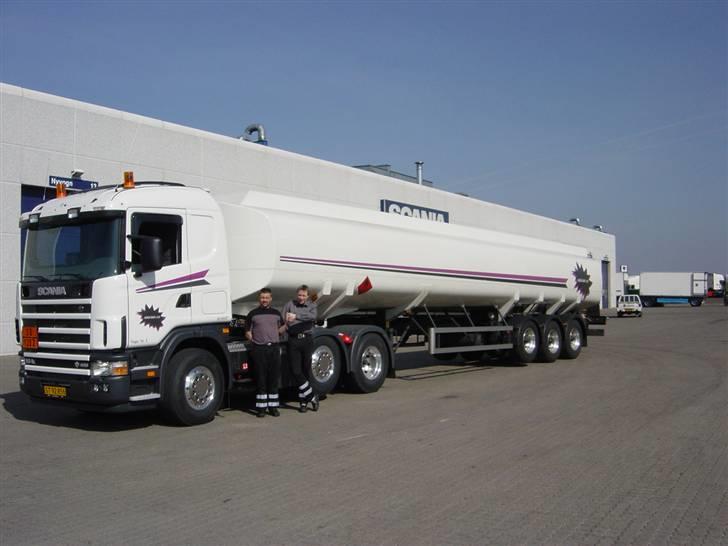 De lastbiler jeg har haft igennen tiderne - Denne Scania 164/480 afløste den gamle Volvo... nok den bedste bil jeg har kørt til dato billede 9