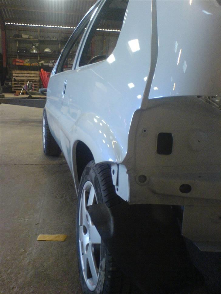 Citroen Saxo VTS 8V projekt/styling UPDATE 7-7-08 - Igen lidt billeder af spartel arbejde.. billede 39