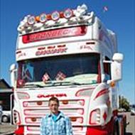 \ 8 / Grønbeck \ 8 /