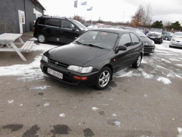 Toyota Corolla 1,3 XLi 3d 