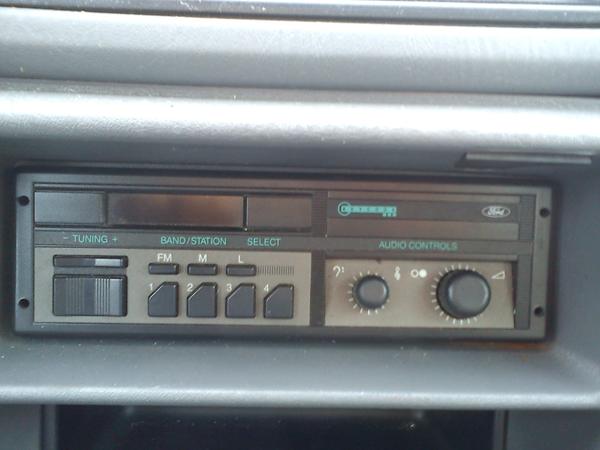 Demontering af original radio-Ford sierra