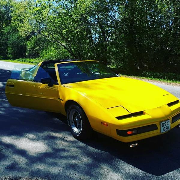 pontiac firebird 1990