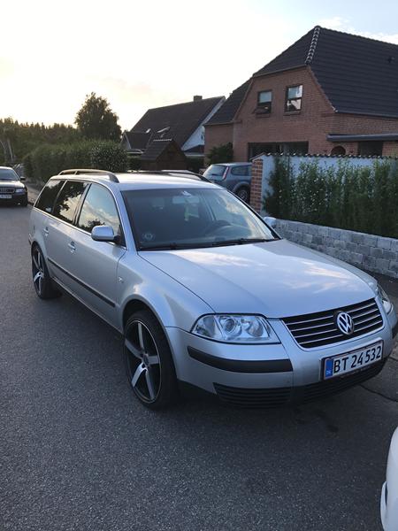 VW Passat trækker til højre når man giver gas