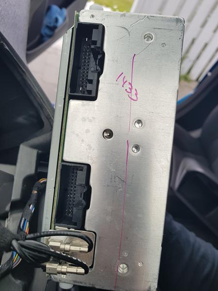 FIESTA MK7 FORSTÆRKER&SUB I ORIGINAÆ RADIO