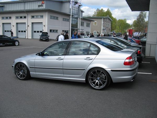 KølerBlæser starter når batterioplader tilsluttes Bmw e46 330i 2002