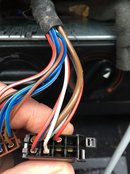 Strøm til anlæg. Audi 100 C4