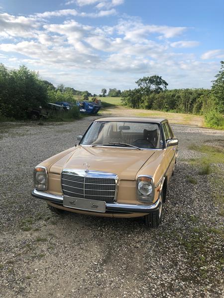 Mercedes w115 vil ikke starte når den er varm