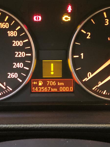 Udråbstegn bmw E90.