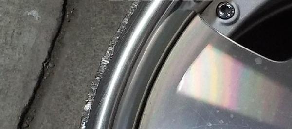 reperation af poleret fælg