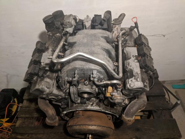 3.2 v6 mercedes motor start på stativ 