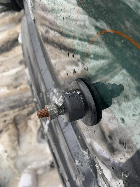 Min bagvisker skrue er rust fast?