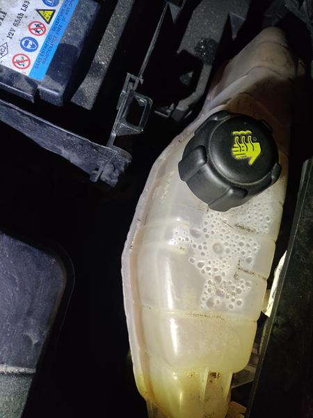 Olie i ekspansion beholder