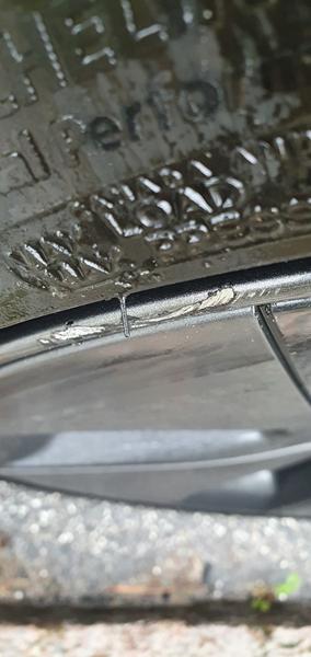 Lakstift til fælg fra Biltema. Hvordan efter påføring af primer?