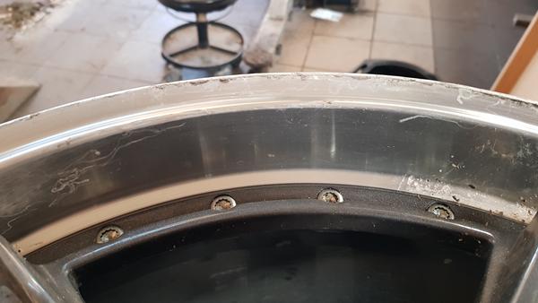 fjern aflejringer på alu fælge