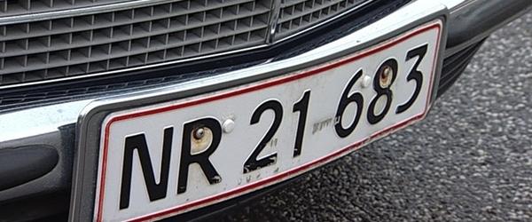 Ældre nummerplade fra ca. 1990