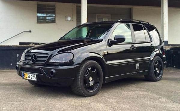 Hvem ejer denne Mercedes ML 430 Carlsson