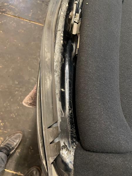 Søger gummiliste til hardtop