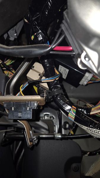 Blinker relæ lokation på en Ignis