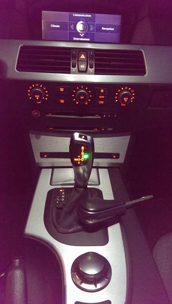 Gearknop slukker ikke med det samme?