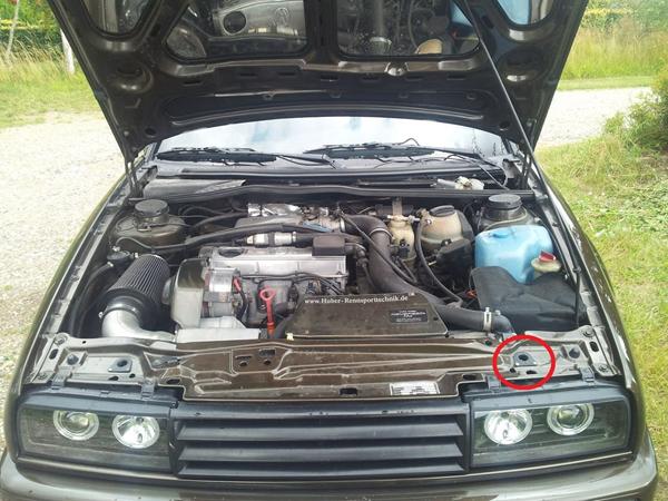 Motorhjelm sidder fast