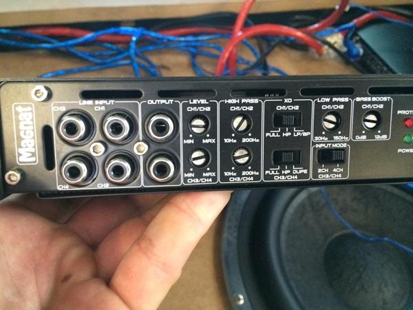 Forstærker - Hvad er forskellen på CH1/CH2 og CH3/CH4