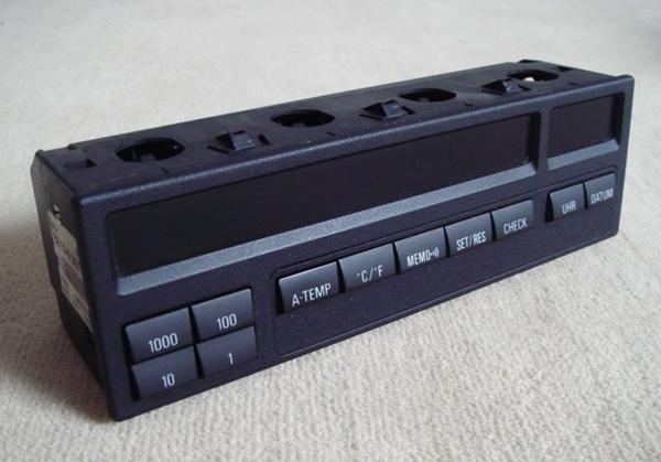 Montering af bordcomputer E36