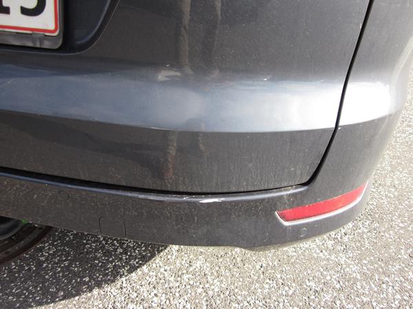 Lille skade på bagkofanger