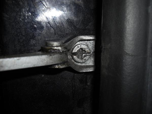 Fjernelse af skrue med ødelagt "kærv"