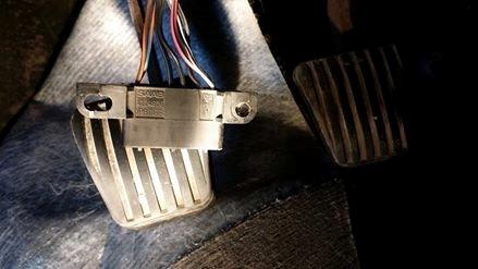 Saab 900 SE Cabrio 1995. Placering af stik????