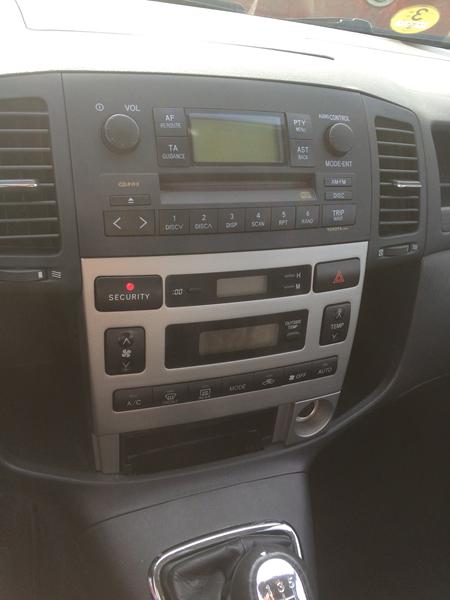 Radio @ Toyota corolla combivan 2003