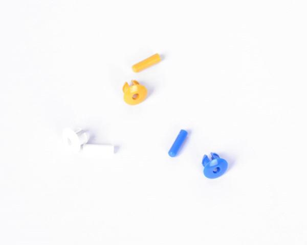 Nummerplade fastgøring med nitter ?